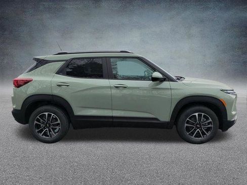 New 2026 Chevrolet TrailBlazer LT w/ Convenience Package image 3