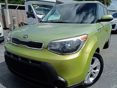 Used 2014 Kia Soul + image 1