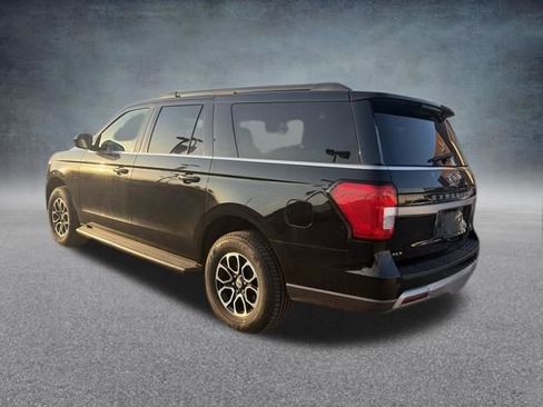 Used 2024 Ford Expedition Max XLT image 11