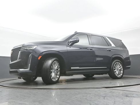 Used 2021 Cadillac Escalade Premium Luxury w/ Driver Assist Tech Package AWD/4WD image 34