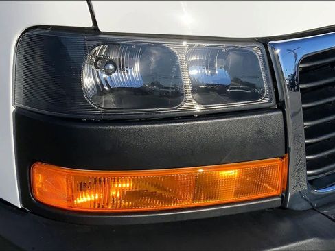 Used 2024 GMC Savana 2500 w/ Driver Convenience Package image 26