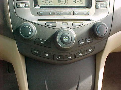 Used 2007 Honda Accord LX image 18