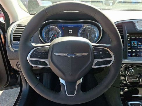 Certified 2023 Chrysler 300 Touring w/ Sport Appearance Package RWD image 18