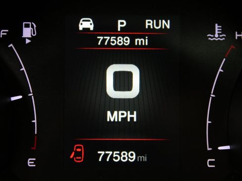 Used 2019 FIAT 500X Trekking w/ Sunroof & Beats Package image 12