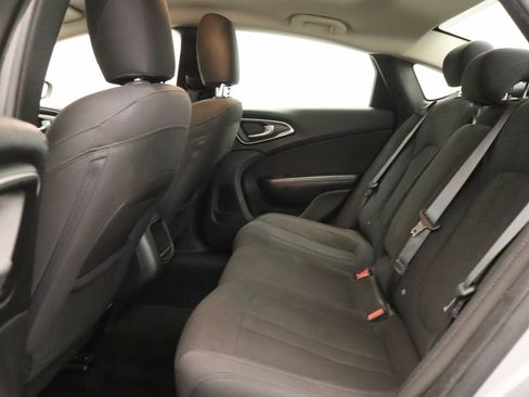 Used 2015 Chrysler 200 Limited FWD image 16