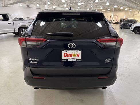 Used 2024 Toyota RAV4 XLE AWD/4WD image 7