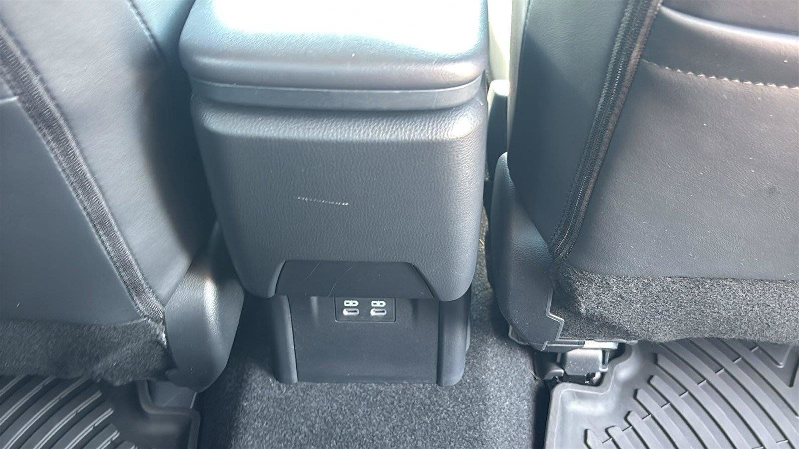 Used 2023 Toyota Prius XLE FWD image 24