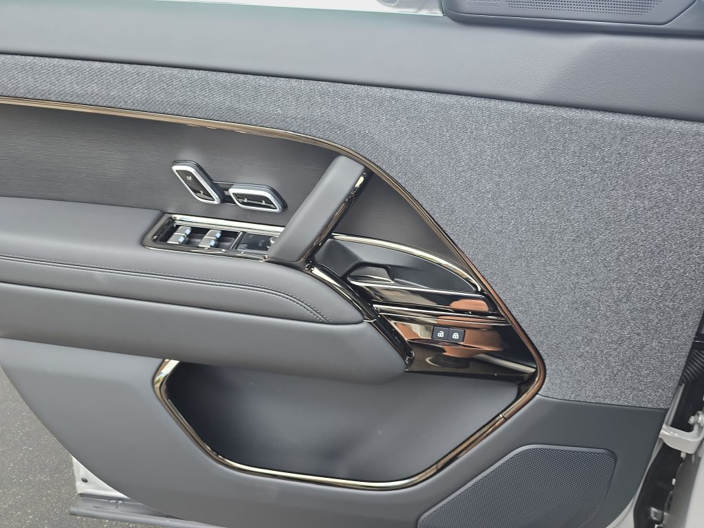 New 2027 Land Rover Range Rover Sport Dynamic SE AWD/4WD image 19