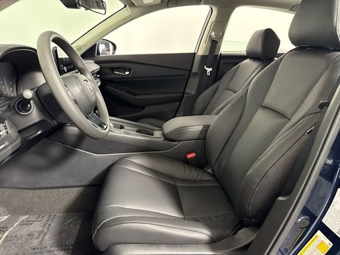 New 2025 Honda Accord SE image 11