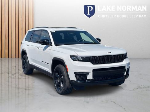 New 2025 Jeep Grand Cherokee L Limited w/ Black Appearance Package RWD image 2