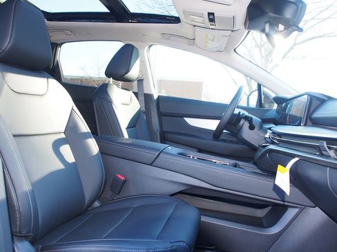 New 2026 Nissan Murano SL image 11