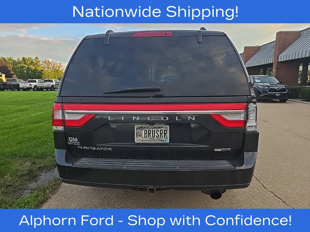 Used 2015 Lincoln Navigator 4WD image 6