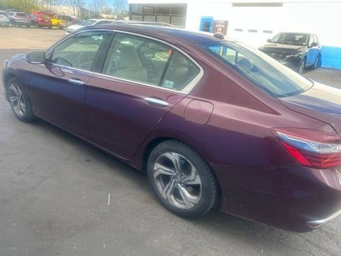Used 2017 Honda Accord EX-L image 5
