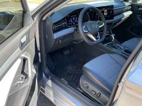 New 2026 Volkswagen Jetta SE image 5