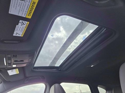 Used 2025 MAZDA CX-5 Signature image 6