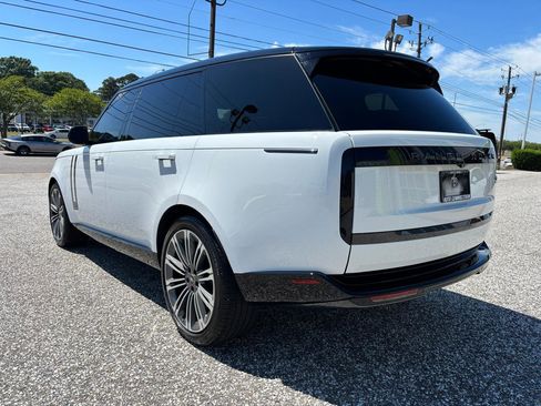 Used 2025 Land Rover Range Rover Long Wheelbase SE AWD/4WD image 5