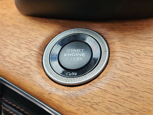 Used 2023 Jeep Grand Cherokee L Summit AWD/4WD image 22