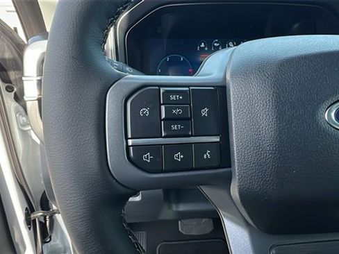 New 2025 Ford F250 Lariat w/ FX4 Off-Road Package image 32