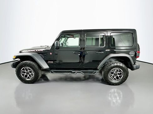 Used 2025 Jeep Wrangler Unlimited Rubicon w/ Convenience Group AWD/4WD image 8