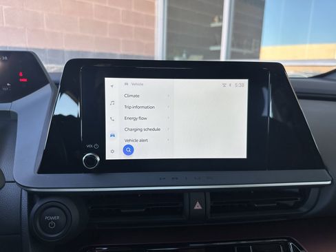 Used 2024 Toyota Prius Prime SE image 22