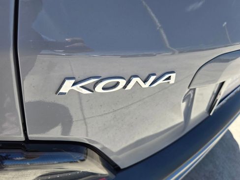 Used 2023 Hyundai Kona Limited image 13