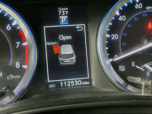 Used 2015 Toyota Highlander Limited image 19