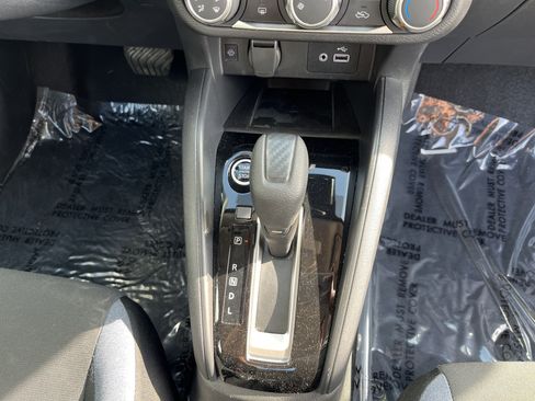 Used 2025 Nissan Versa SV image 18