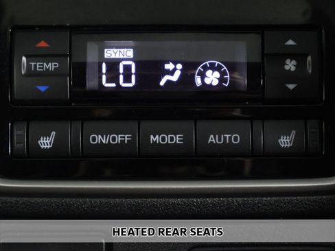 Used 2023 Subaru Ascent Limited w/ Technology Package image 10