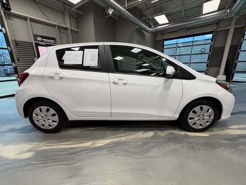 Used 2017 Toyota Yaris L FWD image 23