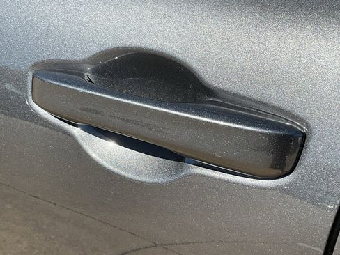 Used 2025 Honda HR-V LX image 10