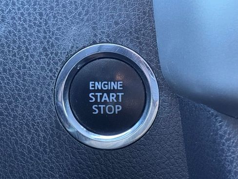 Used 2019 Toyota Highlander Limited Platinum image 26