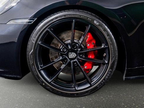 Used 2021 Porsche 911 Carrera 4S w/ Sport Package image 13