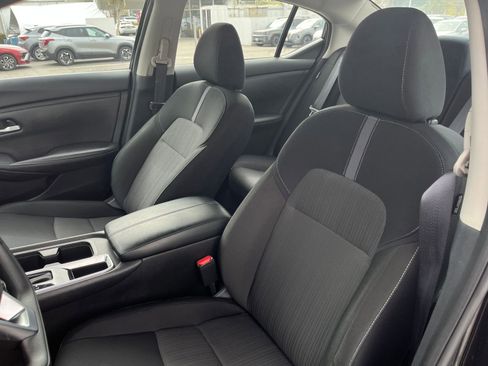 Used 2025 Nissan Sentra SV FWD image 36