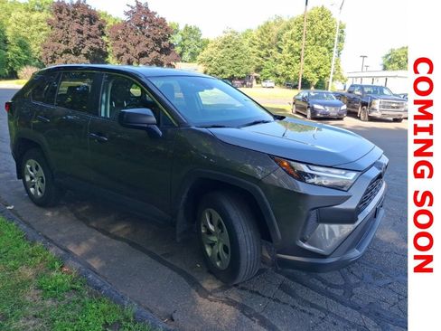 Used 2023 Toyota RAV4 LE AWD/4WD image 4