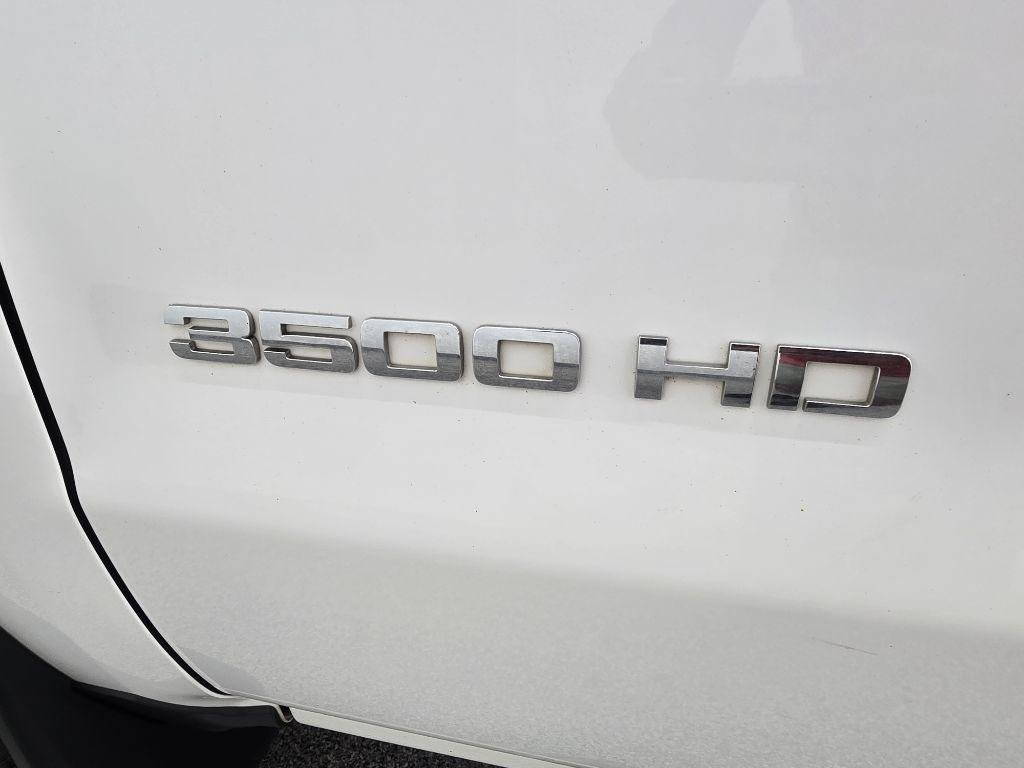 Used 2015 Chevrolet Silverado 3500 W/T RWD image 8