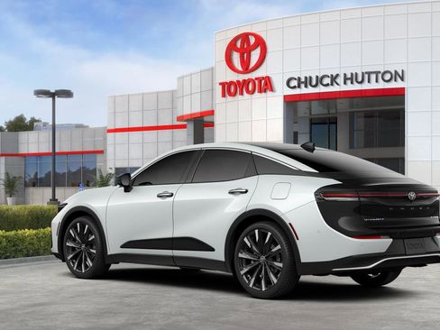 Used 2025 Toyota Crown Platinum image 35