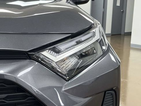 Used 2025 Toyota RAV4 XLE w/ Convenience Package AWD/4WD image 10