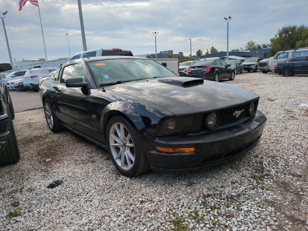Used 2008 Ford Mustang GT RWD image 4