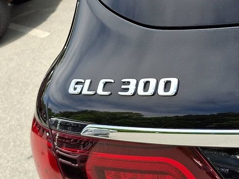 Used 2020 Mercedes-Benz GLC 300 w/ Premium Package image 32