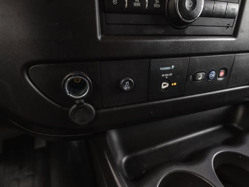 Used 2024 Chevrolet Express 2500 w/ Driver Convenience Package image 18