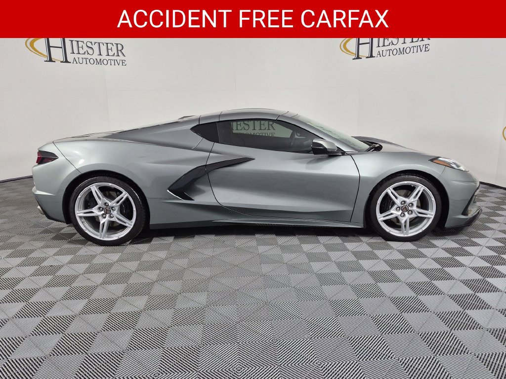 Used 2024 Chevrolet Corvette Stingray Coupe w/ 1LT RWD image 3