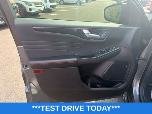 Used 2023 Ford Escape ST-Line w/ Tech Pack #1 FWD image 12