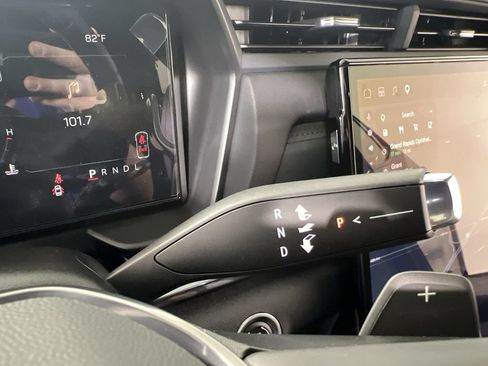 Certified 2026 GMC Terrain AT4 AWD/4WD image 17
