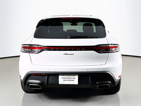 Used 2025 Porsche Macan image 10