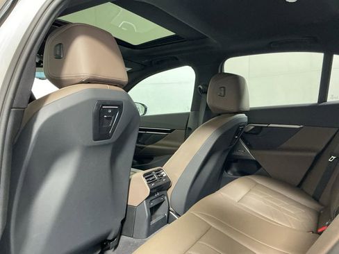 Certified 2025 BMW 530i w/ Premium Package RWD image 28