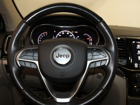 Used 2021 Jeep Grand Cherokee Overland image 28