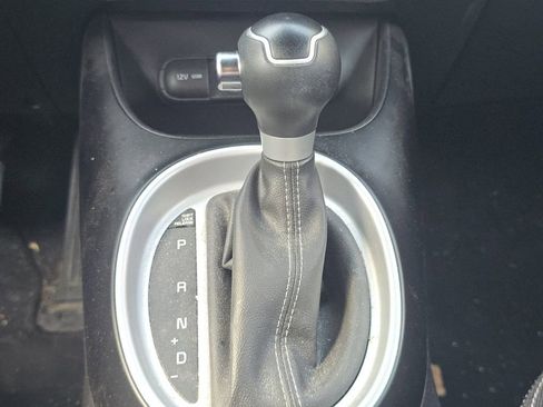 Used 2017 Kia Soul + FWD image 28