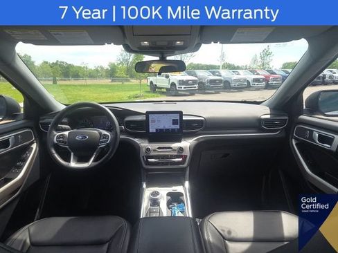 Used 2023 Ford Explorer XLT w/ Equipment Group 202A AWD/4WD image 24