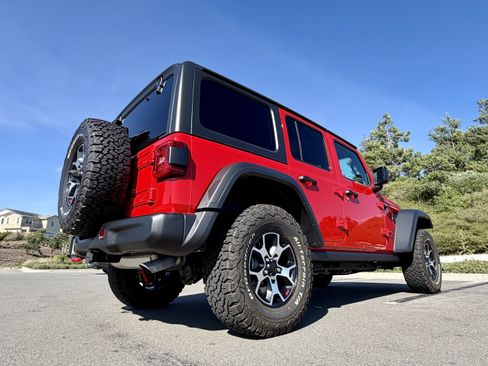 Used 2021 Jeep Wrangler Unlimited Rubicon image 16