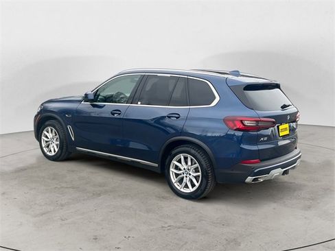 Used 2023 BMW X5 xDrive45e w/ Executive Package image 3